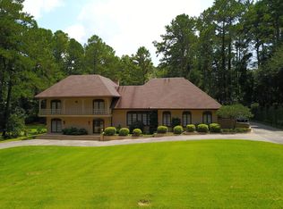 626 Pinehaven Dr, Laurel, MS 39440