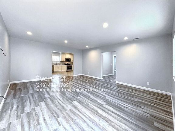 3rd image of 3456 S Redondo Blvd