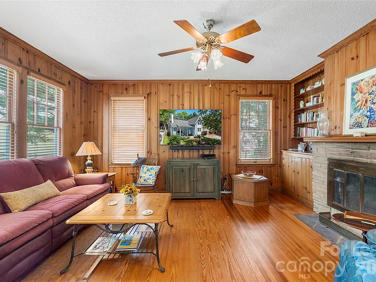 1610 Park Rd — Photo 12