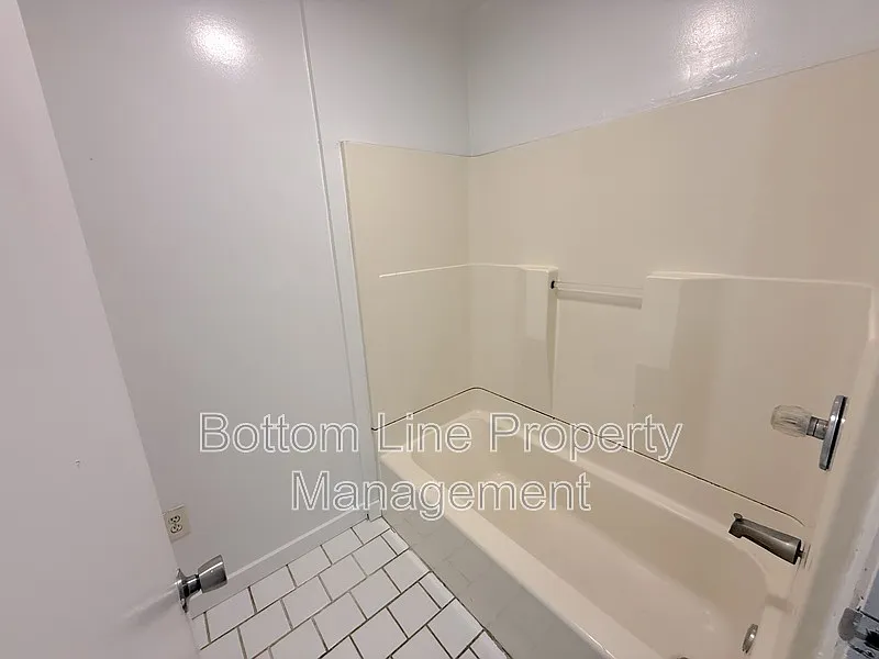 1 bed, 1.0 bath, 800 sqft, $1,395 — Photo 4