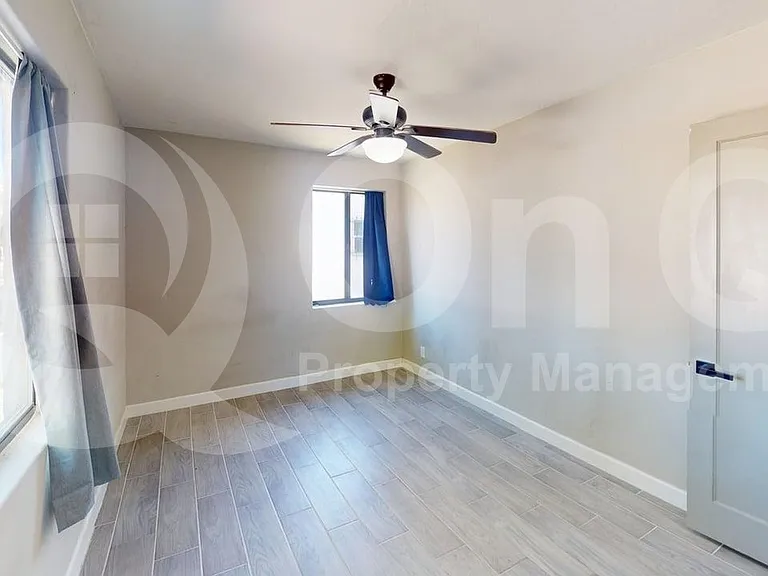 2714 E 21st St #A — Photo 13