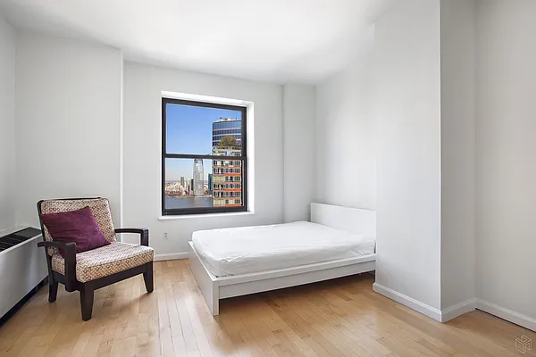 Rented by Halstead Real Estate | media 31