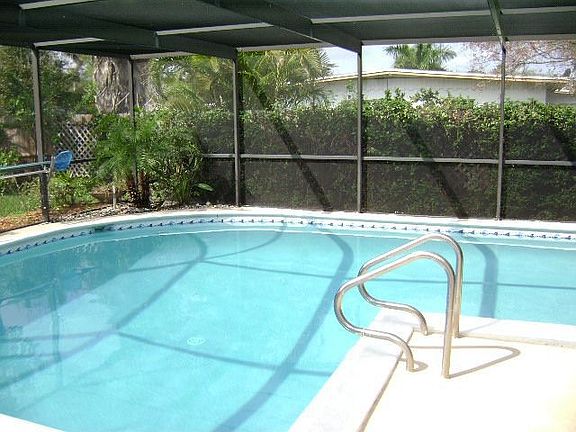 Screened Pool
