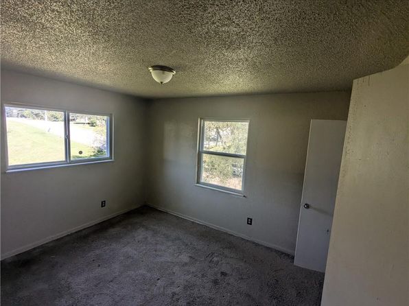 kansas-city-missouri-457037635 picture