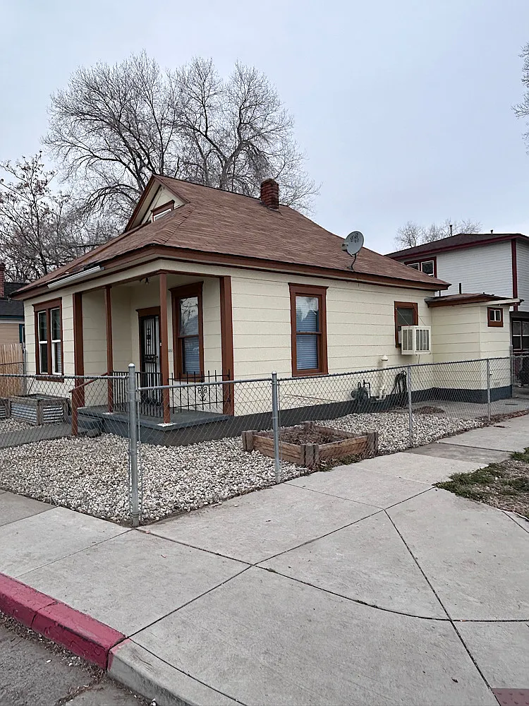 Building Photo - 545 E 6th St