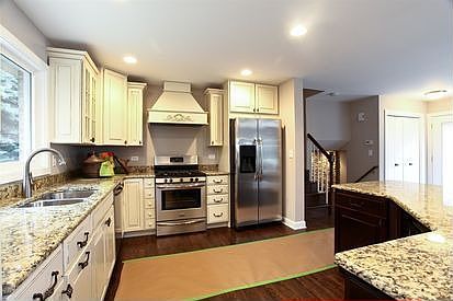 3rd image of 8542 Ailsworth Dr
