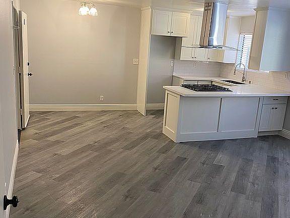 4th image of 500 N Maryland Ave APT 1