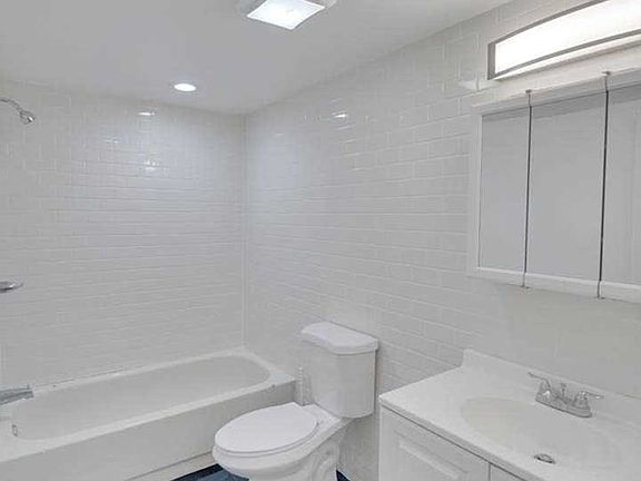 5th image of 166 Lincoln Pl #A