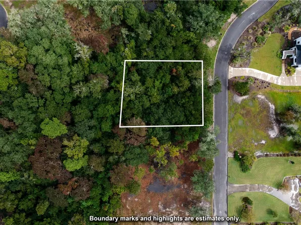 25 Maiden Creek Dr, Waverly, GA 31565