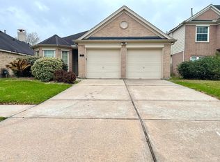 7 Signal Hill Dr, Manvel, TX 77578