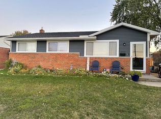 30905 Joy Rd, Westland, MI 48185