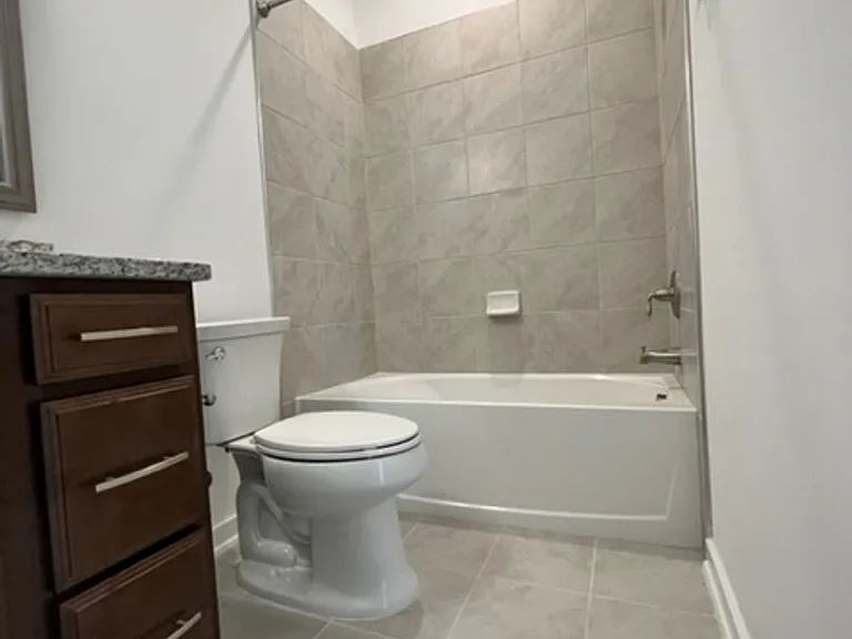 1110 Kiernan Grove Ln — Photo 16