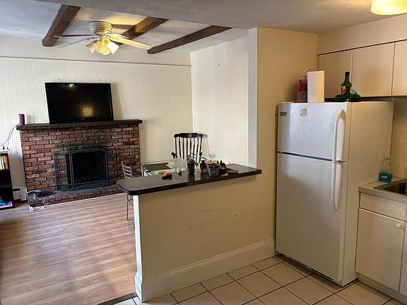 3rd image of 503 Park Dr APT 5