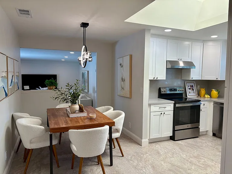 1190 Arlington Ln — Photo 25