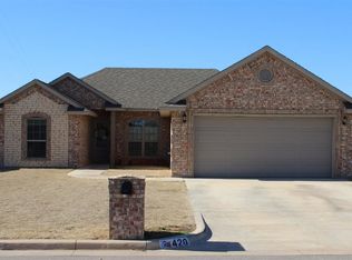 420 NW Granite Ave, Cache, OK 73527