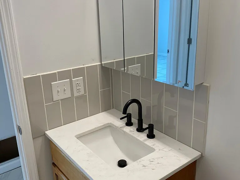 213 Anderson Ln #F — Photo 10