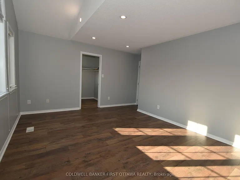 413 Blackleaf Dr — Photo 24