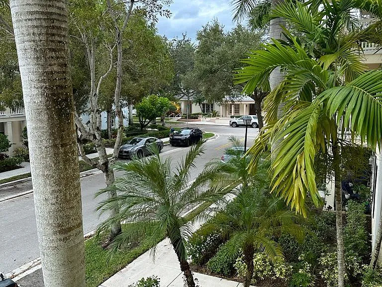275 Murcia Dr #208 — Photo 86