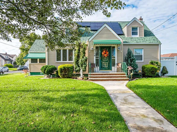 215 Carteret Ave, Carteret, NJ 07008