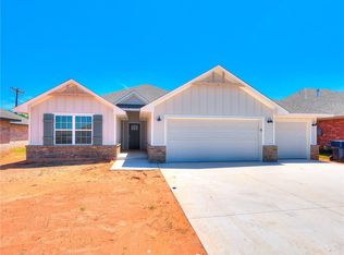 11004 SW 36th St, Yukon, OK 73099