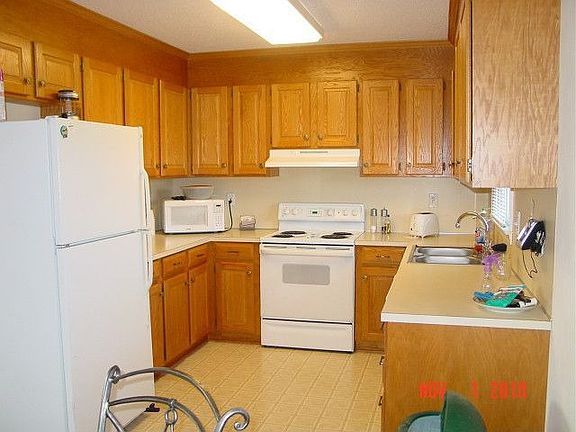 2nd image of 135 Rock Island Dr