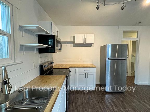 4th image of 621-623 S Sprague Ave #621-B