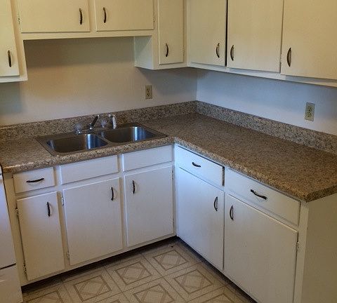 5th image of 11 Fawn Ln