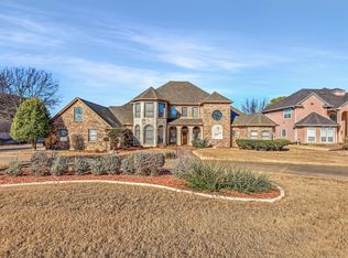 123 Hogan Dr, Lake Kiowa, TX 76240