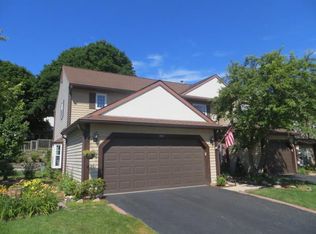 403 Ascot Ln, Streamwood, IL