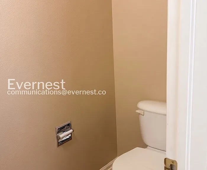 1121 Fenwick Dr — Photo 14
