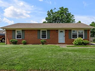 845 Mildred St, Versailles, KY 40383