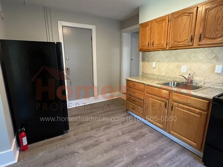 900 Market St — Photo 25