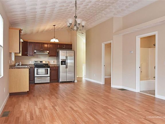 5th image of 65 Wilna St