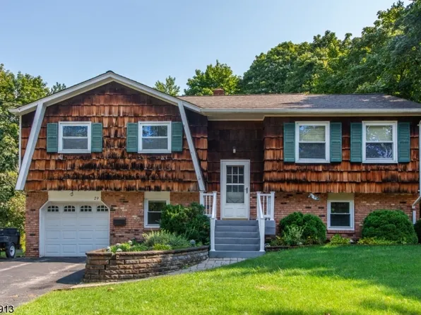 29 Fairview Ave, Newton Town, NJ 07860