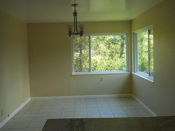4th image of 4501 Malcolm Ave