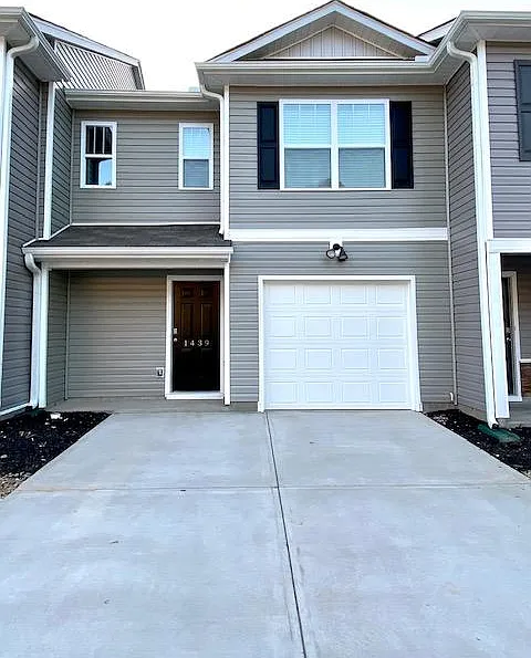 1439 N Cardiff Trl