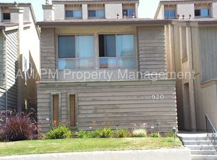 920 Palm Ave, Huntington Beach, CA 92648