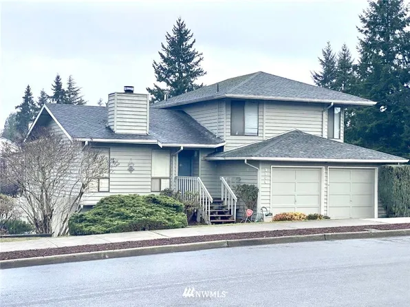 2708 NE 4th Ct, Renton, WA 98056