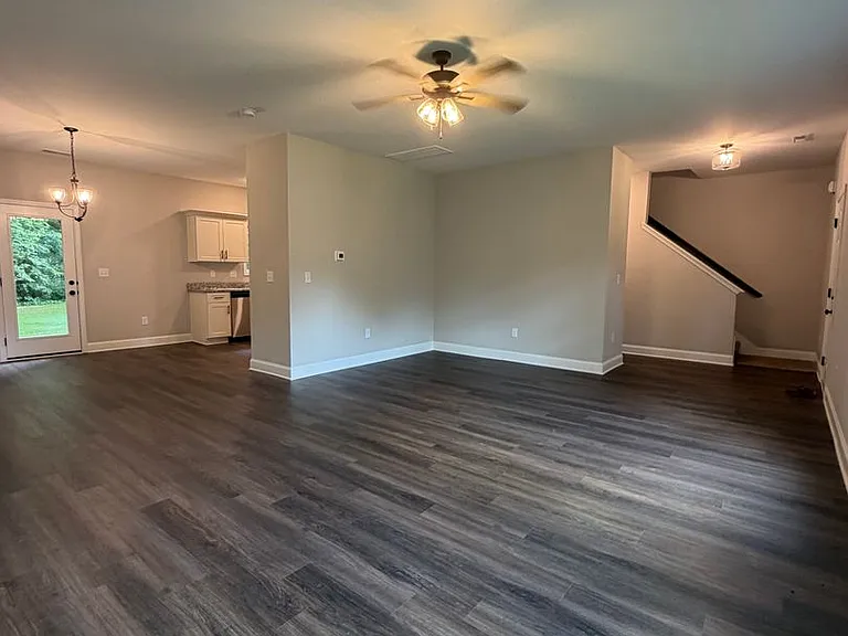 1711 Golf Club Ln — Photo 7