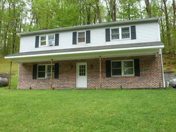 376 Black Swan Rd, Du Bois, PA 15801