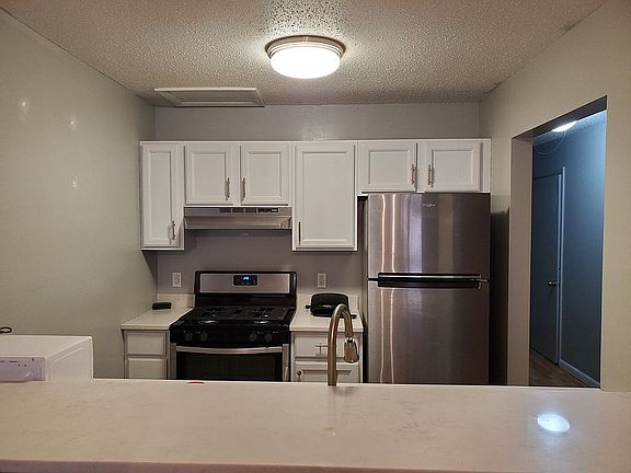 3rd image of 474 E 141st St