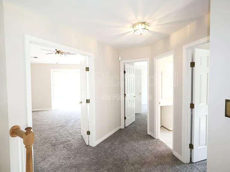 6004 Manor Park Ter — Photo 23
