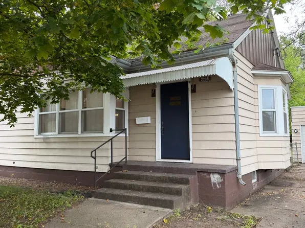 2305 Eddy Ln, Eau Claire, WI 54703