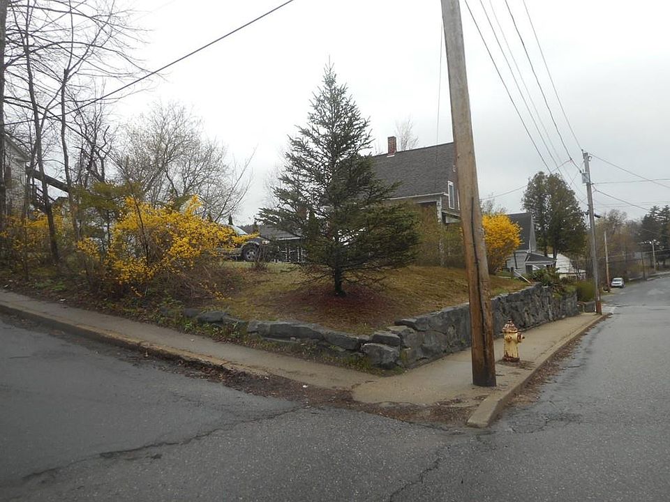 2nd image of 153 Freedom St