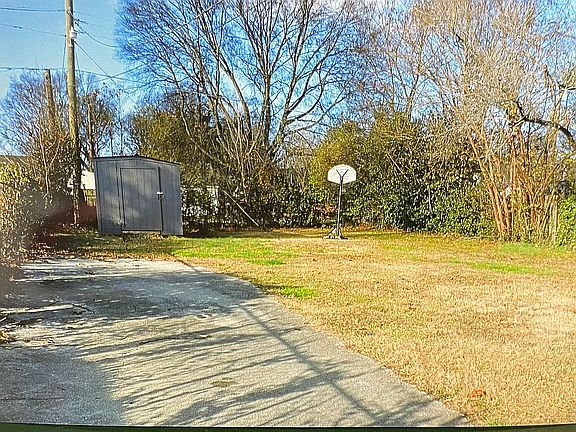 3rd image of 2411 Coker Ave