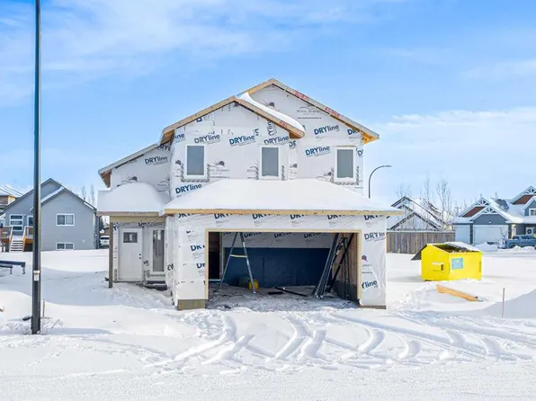 1303 NW 56th Ave, Lloydminster, AB T9V 3L3