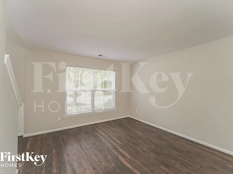 7906 Avensong Terrace Ct — Photo 13