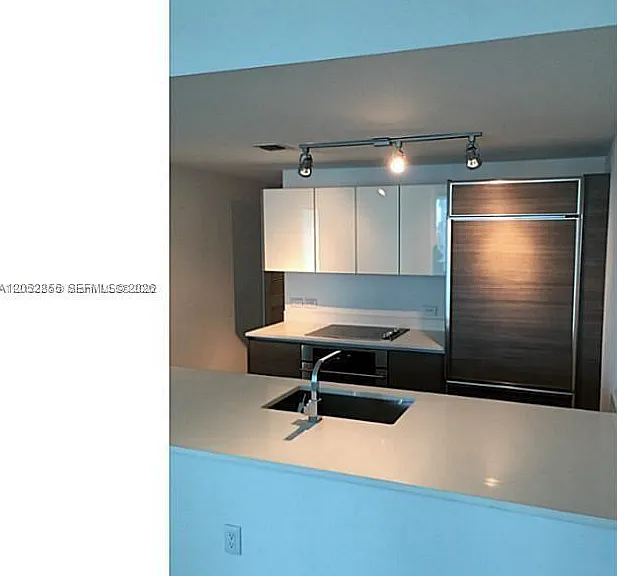 1100 S Miami Ave #411 — Photo 4