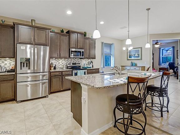 5th image of 3068 Amadora Cir