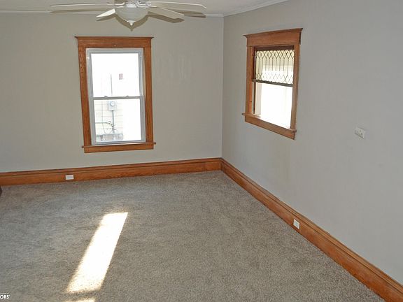 4th image of 308 12th St NW
